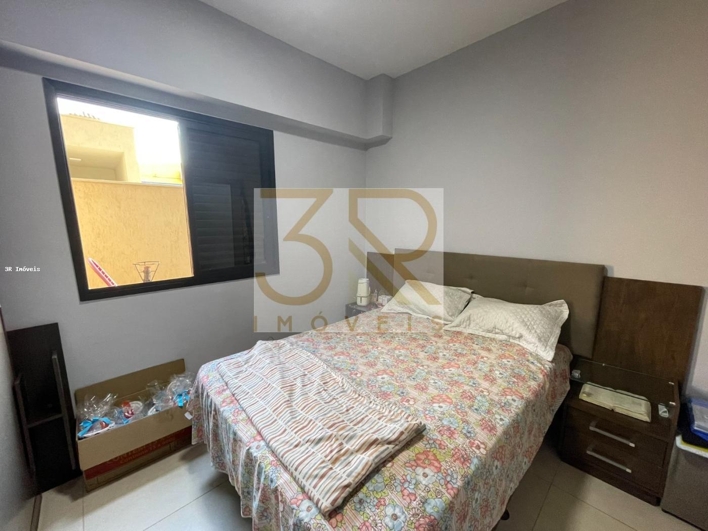 Apartamento à venda com 2 quartos, 73m² - Foto 2