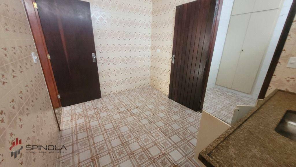 Casa à venda com 3 quartos, 270m² - Foto 25