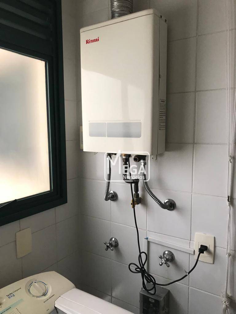 Apartamento para alugar com 2 quartos, 98m² - Foto 13