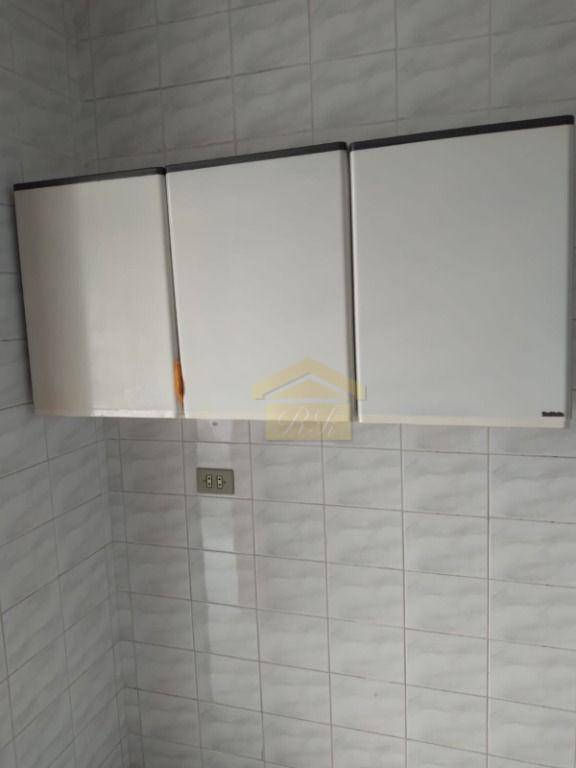 Apartamento para alugar com 2 quartos, 64m² - Foto 7