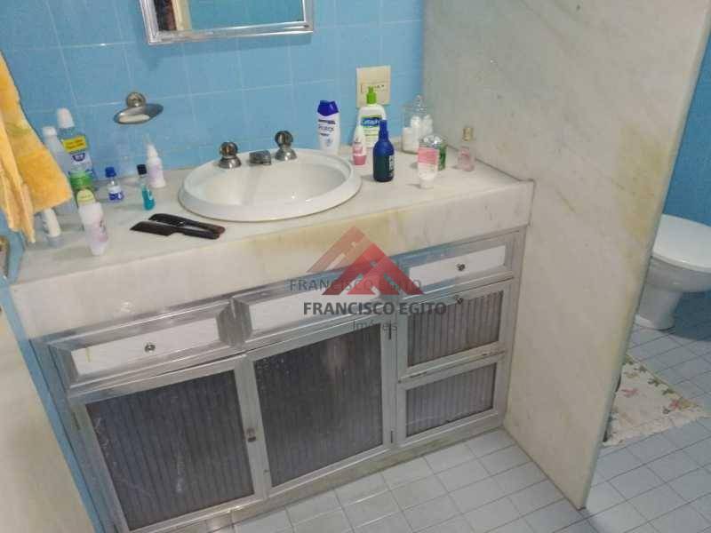 Apartamento à venda com 3 quartos, 106m² - Foto 13