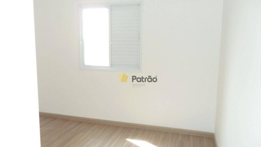 Apartamento para alugar com 2 quartos, 64m² - Foto 4