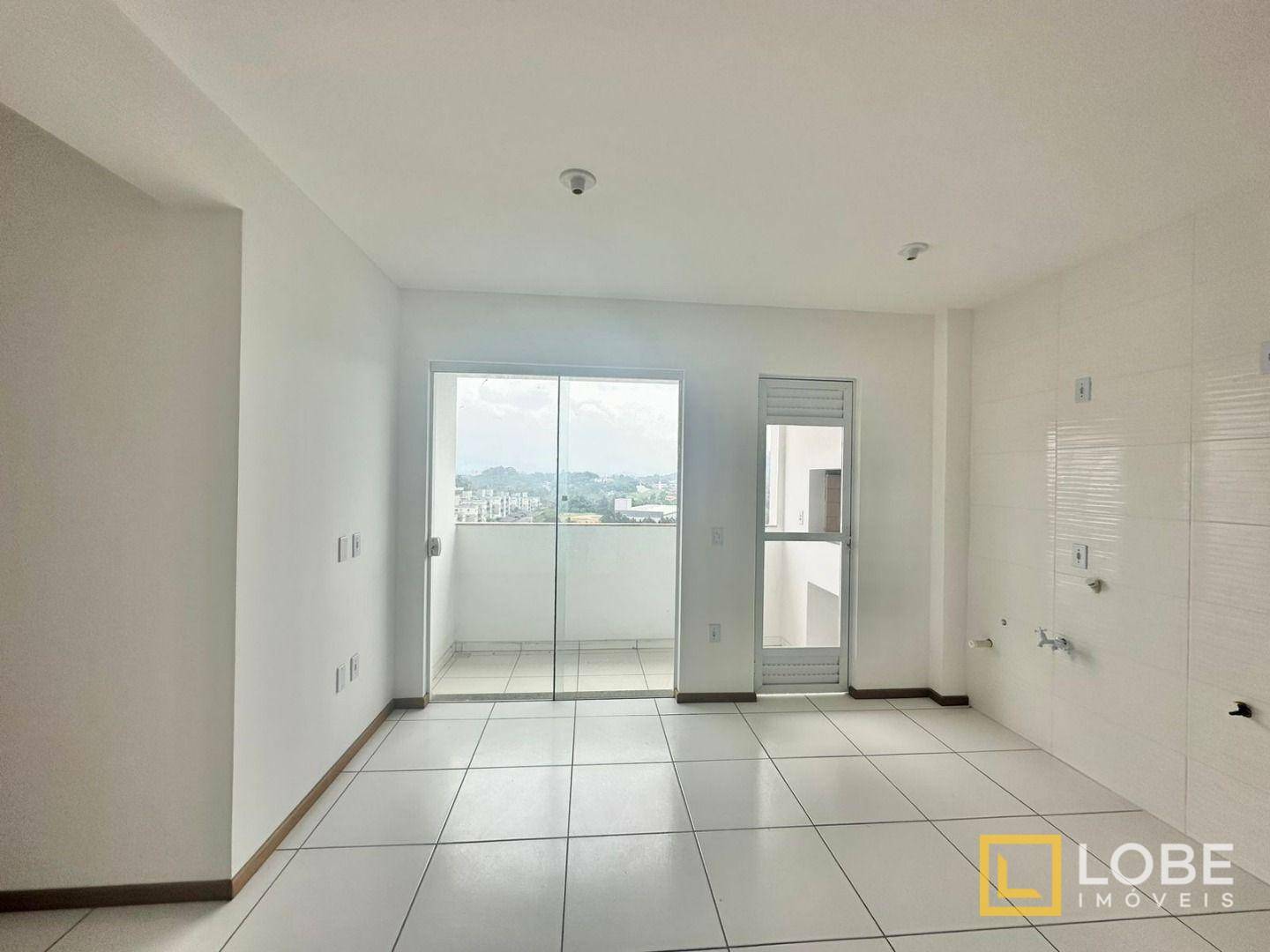 Apartamento à venda com 2 quartos, 62m² - Foto 3