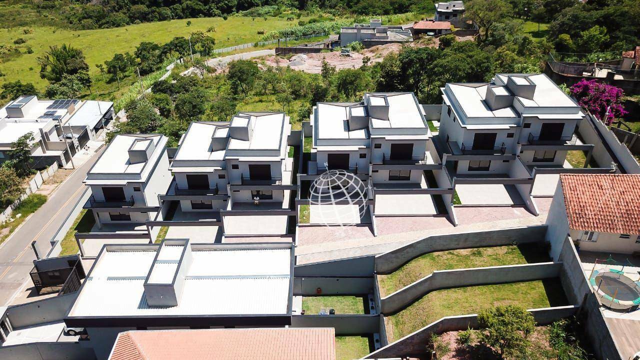 Casa de Condomínio à venda com 3 quartos, 114m² - Foto 2