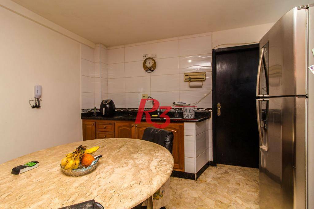 Apartamento à venda com 3 quartos, 188m² - Foto 8