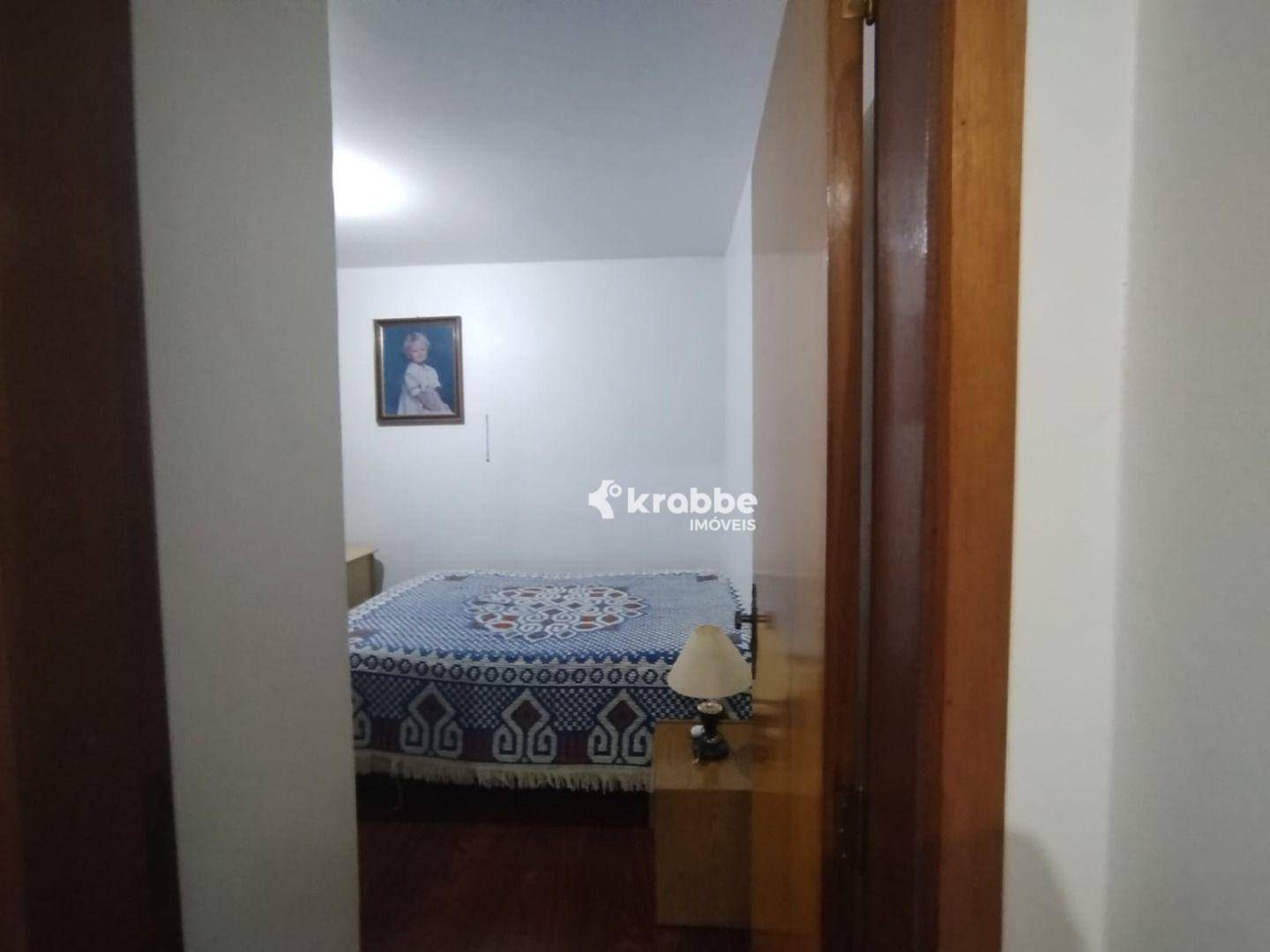 Casa à venda com 3 quartos, 249m² - Foto 8