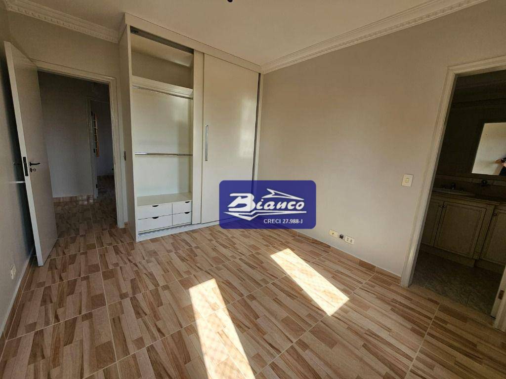 Apartamento à venda com 3 quartos, 130m² - Foto 22