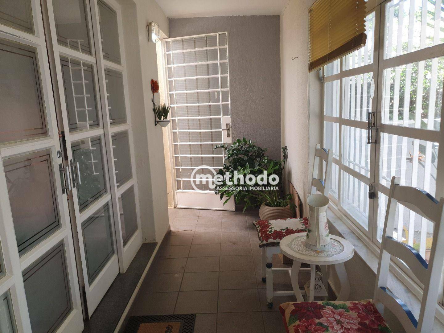 Casa à venda com 3 quartos, 231m² - Foto 6