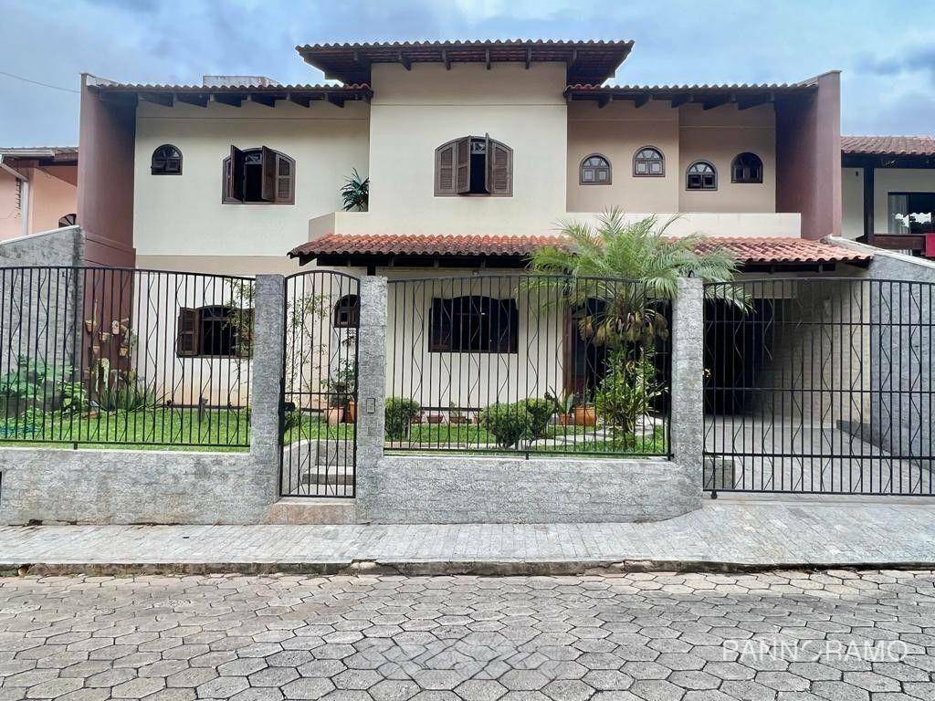 Casa à venda com 5 quartos, 399m² - Foto 2