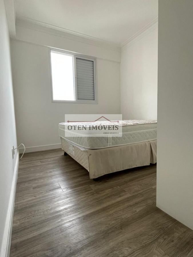 Apartamento à venda com 2 quartos, 62m² - Foto 13