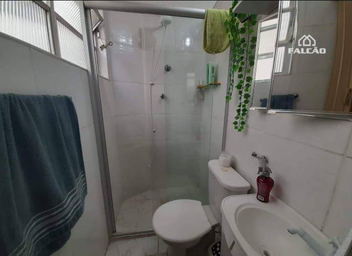 Apartamento à venda com 2 quartos, 70m² - Foto 8