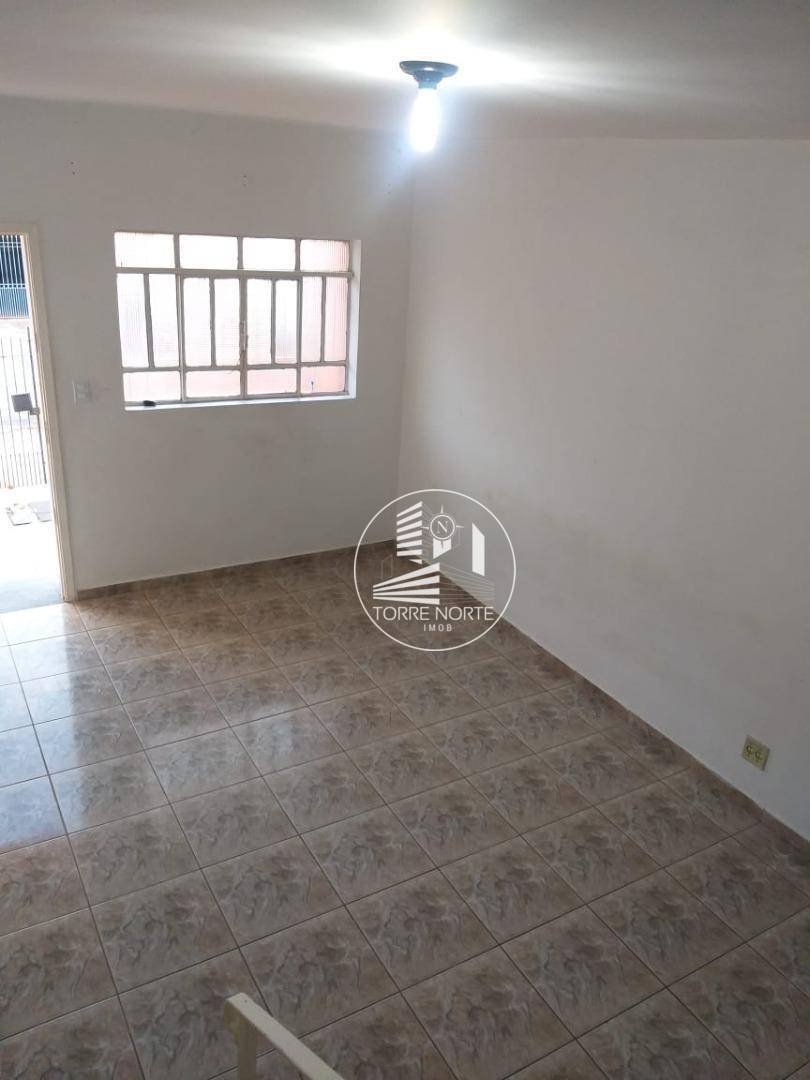 Sobrado à venda com 2 quartos, 90m² - Foto 4