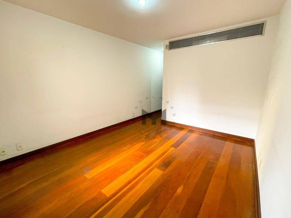 Apartamento à venda com 4 quartos, 480m² - Foto 11