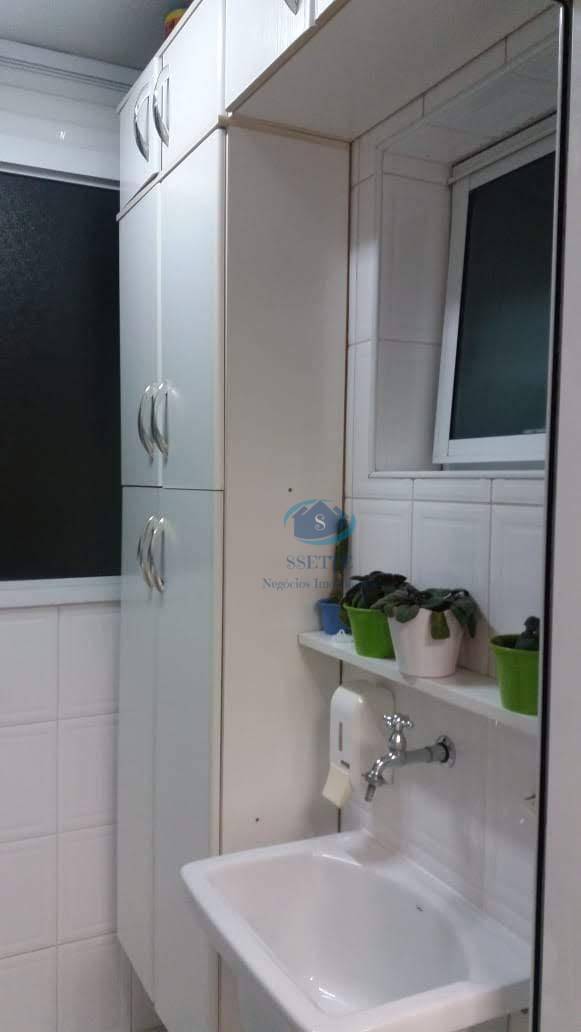 Apartamento à venda com 2 quartos, 60m² - Foto 7