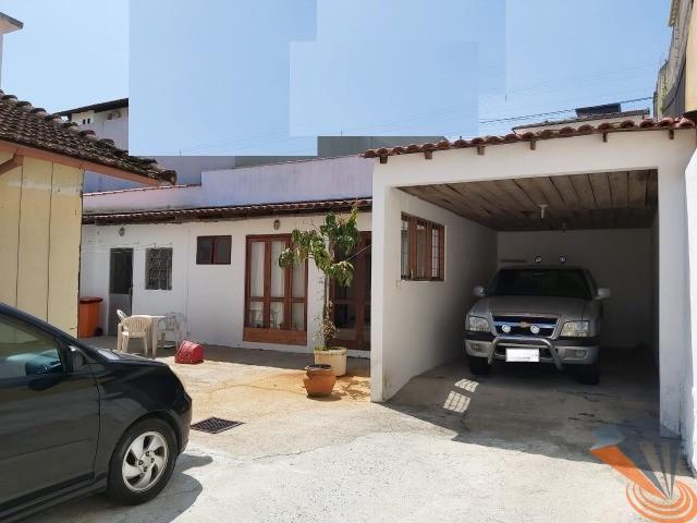 Casa à venda com 3 quartos, 100m² - Foto 4