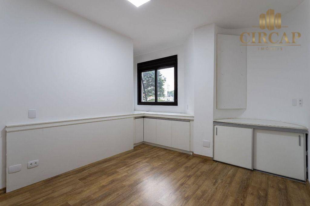 Apartamento à venda com 3 quartos, 177m² - Foto 16