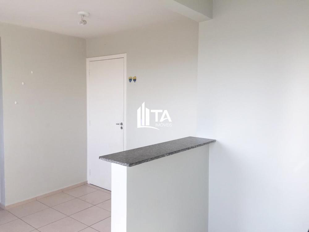 Apartamento à venda com 2 quartos, 46m² - Foto 2