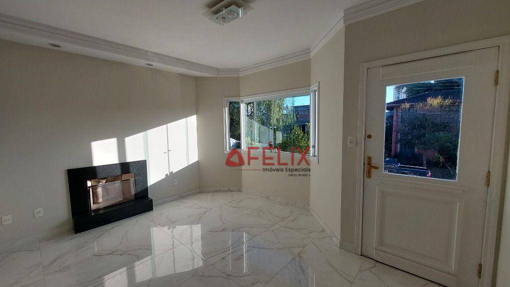 Sobrado à venda com 3 quartos, 245m² - Foto 2