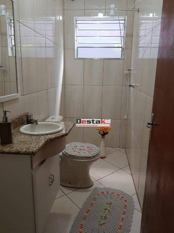 Sobrado à venda com 3 quartos, 182m² - Foto 3