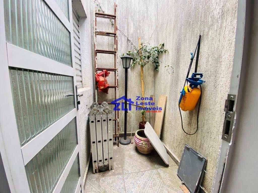 Sobrado à venda com 3 quartos, 180m² - Foto 17