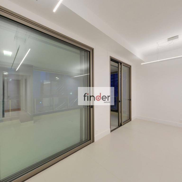 Apartamento à venda com 3 quartos, 270m² - Foto 10