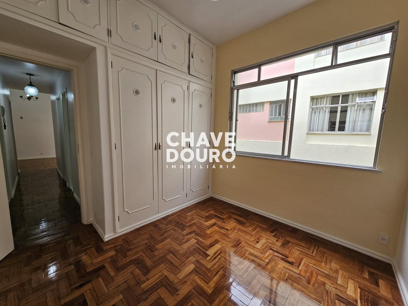 Apartamento à venda com 2 quartos, 55m² - Foto 1