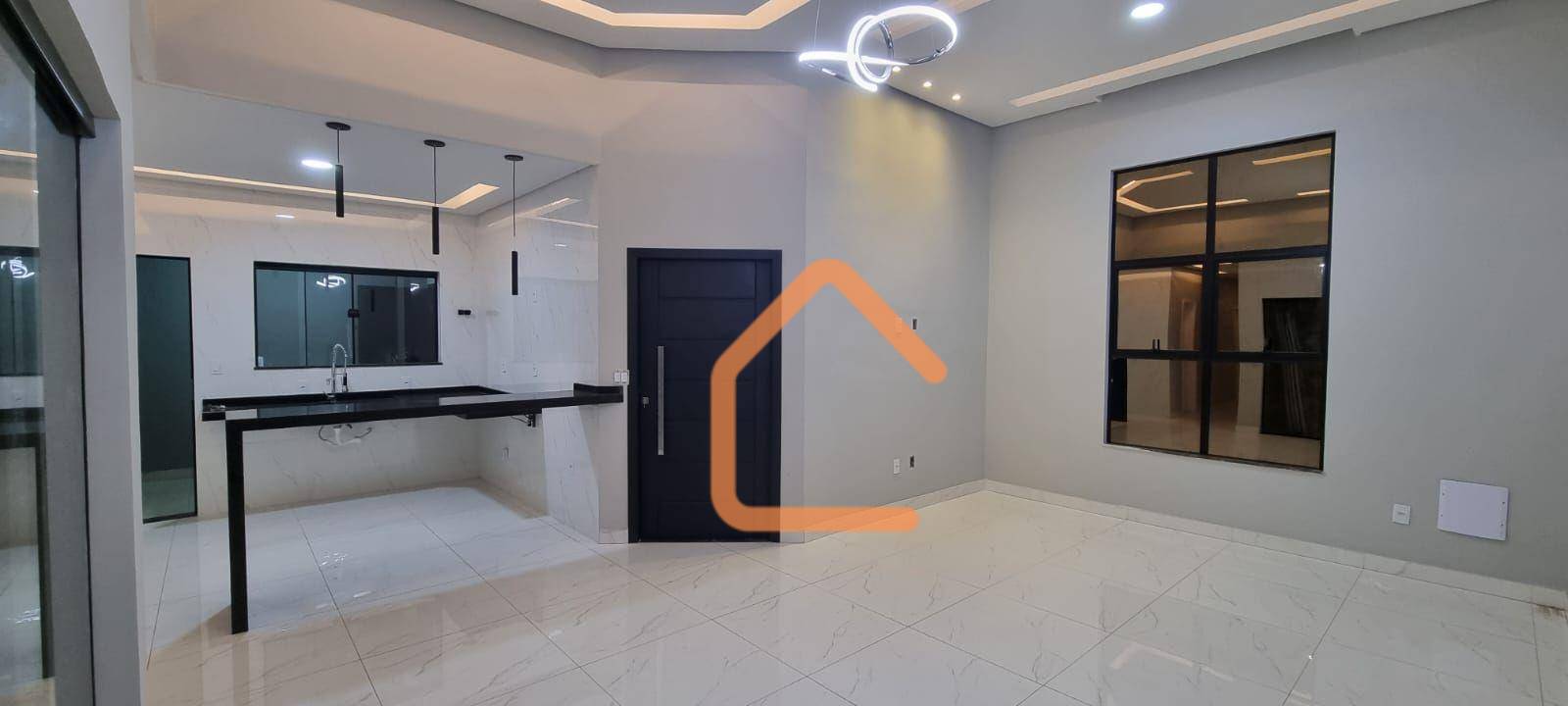 Casa à venda com 3 quartos, 144m² - Foto 1