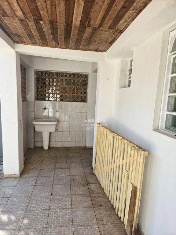 Casa à venda com 4 quartos, 160m² - Foto 19