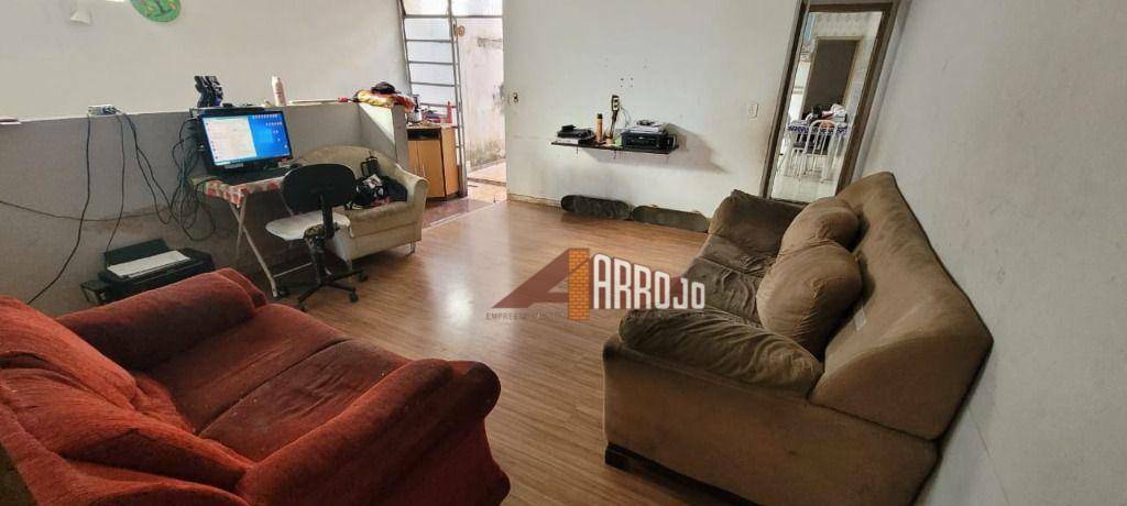 Casa à venda com 3 quartos, 150m² - Foto 2