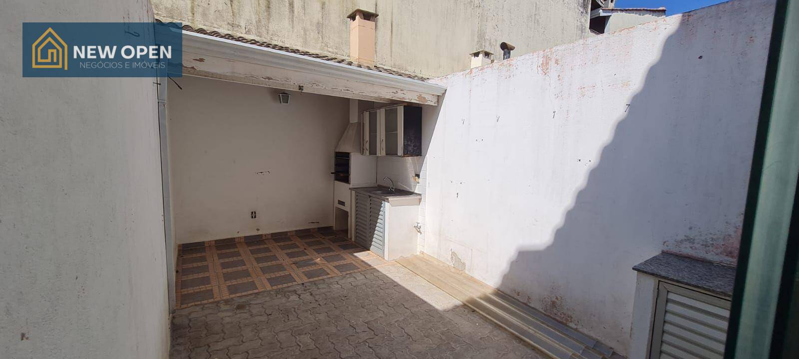 Casa à venda com 2 quartos, 69m² - Foto 8