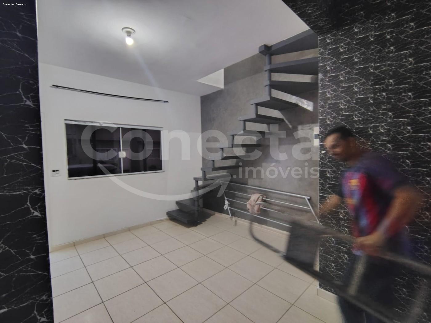 Casa para alugar com 2 quartos, 60m² - Foto 4