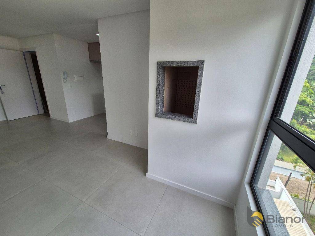 Apartamento para alugar com 2 quartos, 56m² - Foto 7