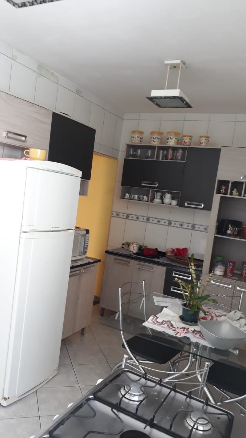 Casa à venda com 2 quartos, 100m² - Foto 6