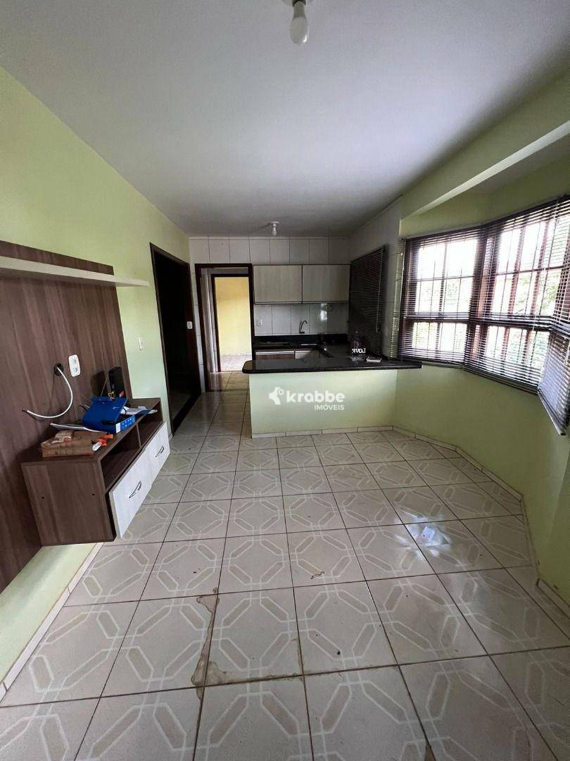 Casa para alugar com 3 quartos, 79m² - Foto 4