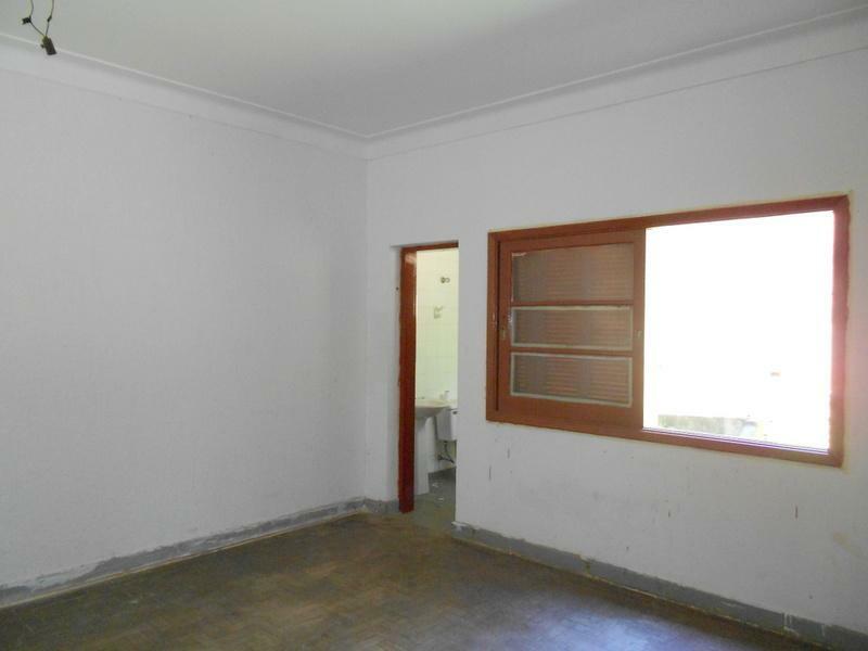 Casa à venda com 2 quartos, 175m² - Foto 11