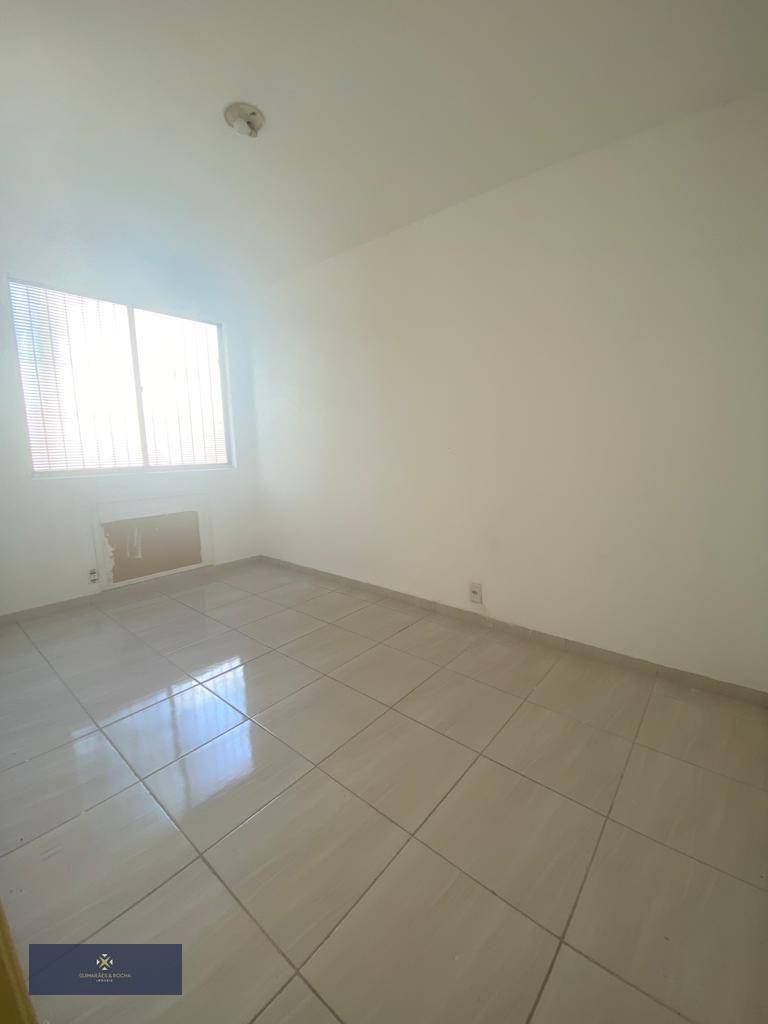 Apartamento à venda com 2 quartos, 60m² - Foto 11