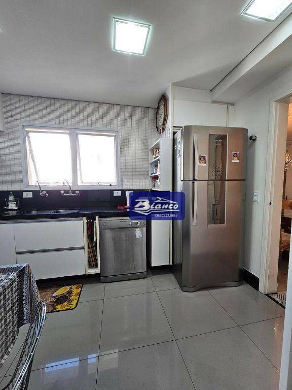 Apartamento à venda com 3 quartos, 170m² - Foto 15