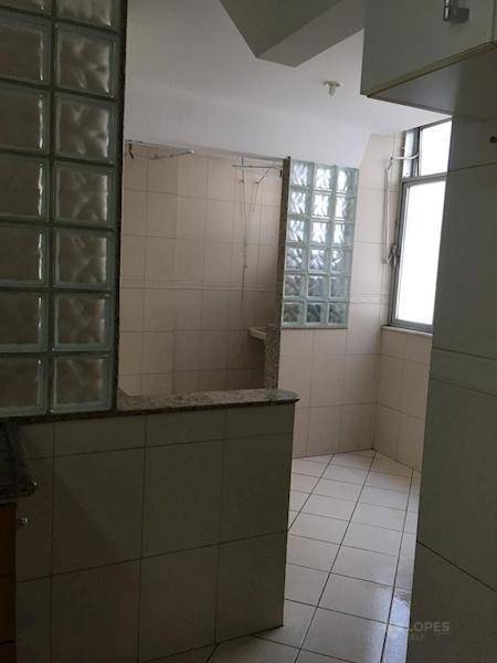 Apartamento à venda com 3 quartos, 87m² - Foto 9