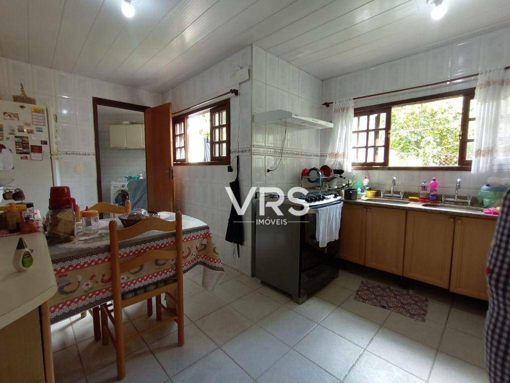 Casa à venda com 3 quartos, 229m² - Foto 27