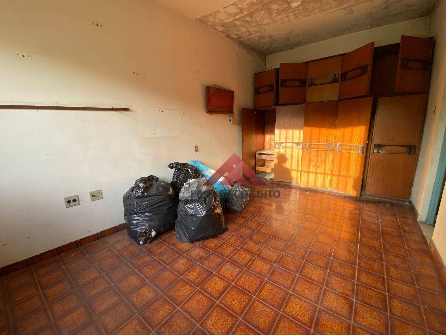 Casa à venda com 3 quartos, 150m² - Foto 16