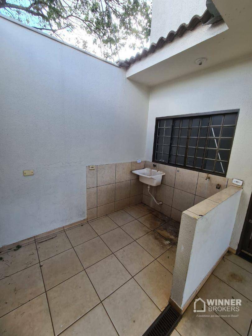 Casa à venda com 3 quartos, 87m² - Foto 2