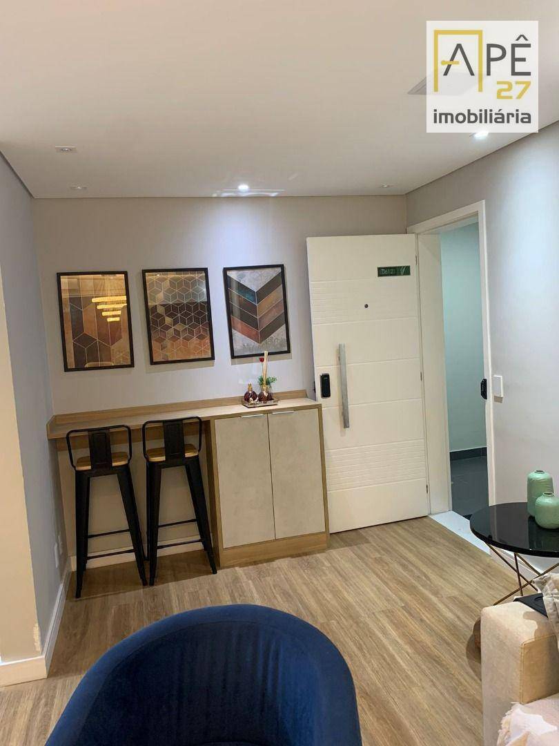 Apartamento à venda com 2 quartos, 75m² - Foto 3