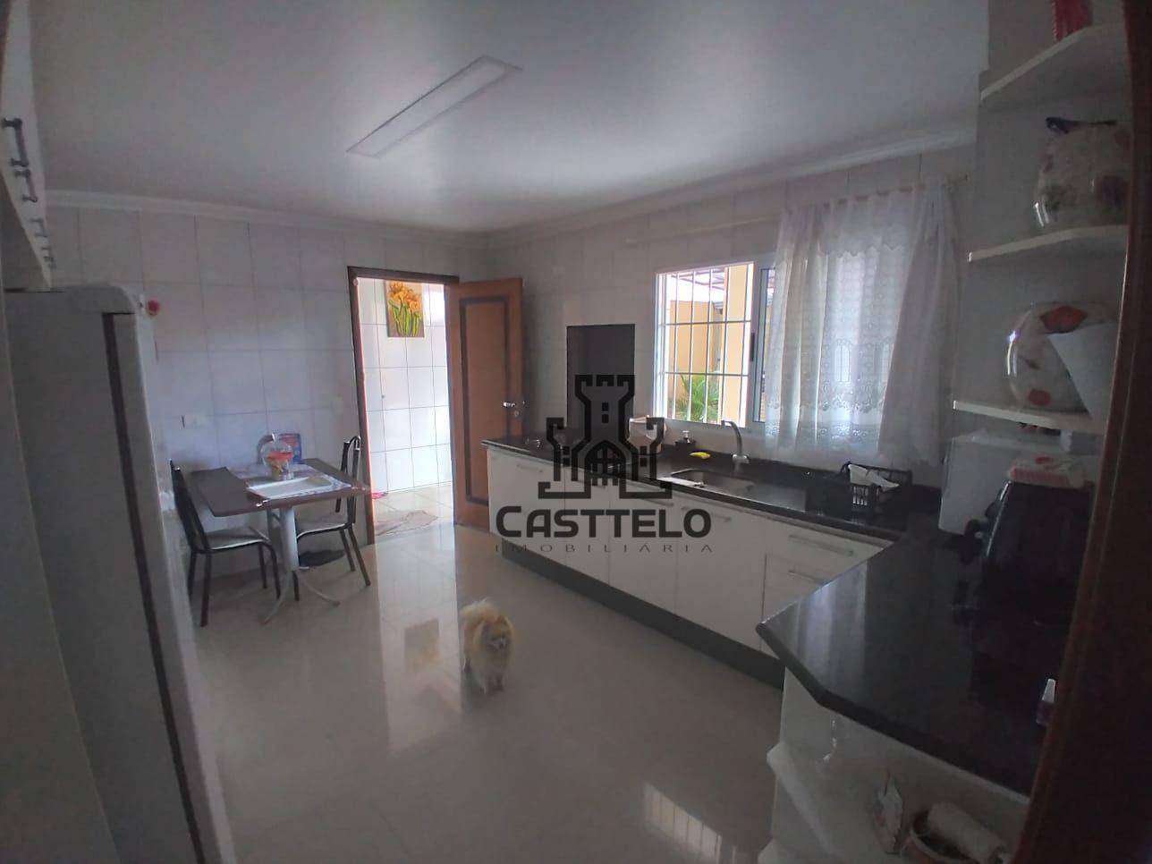 Casa à venda com 3 quartos, 270m² - Foto 7