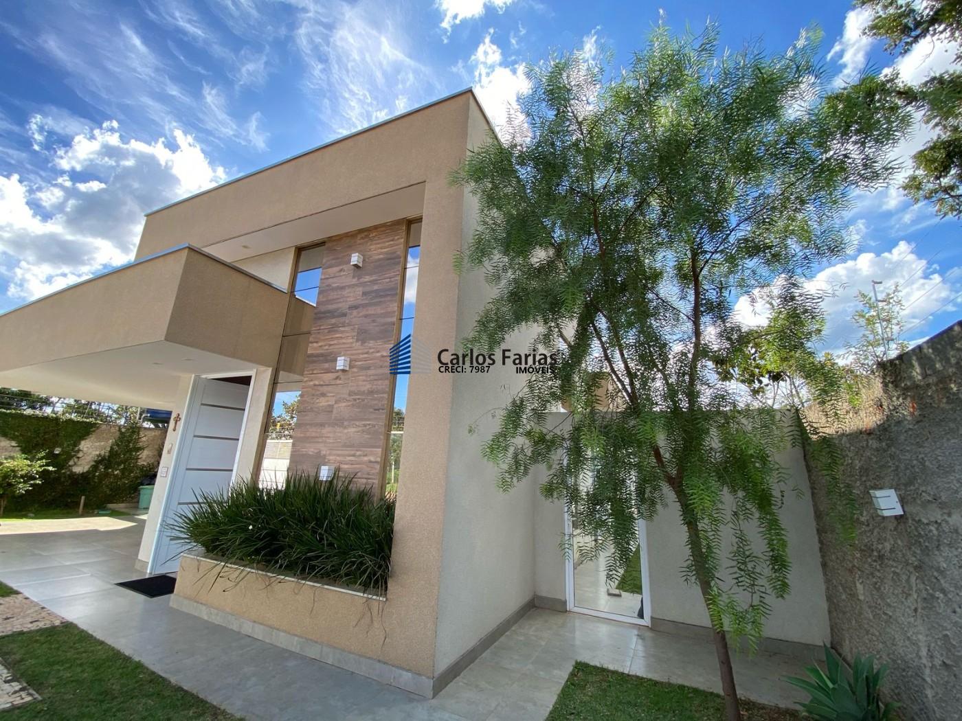 Casa à venda com 3 quartos, 230m² - Foto 1