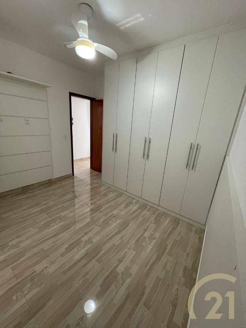 Apartamento à venda com 2 quartos, 70m² - Foto 13