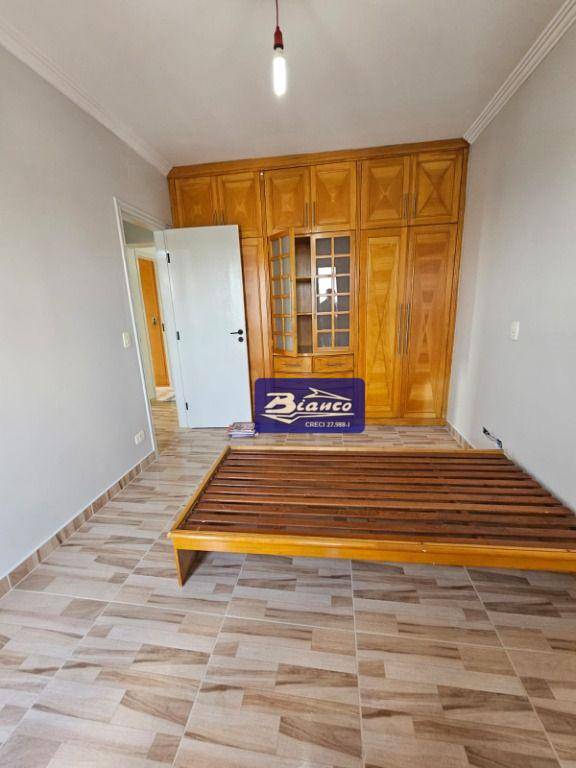 Apartamento à venda com 3 quartos, 130m² - Foto 18