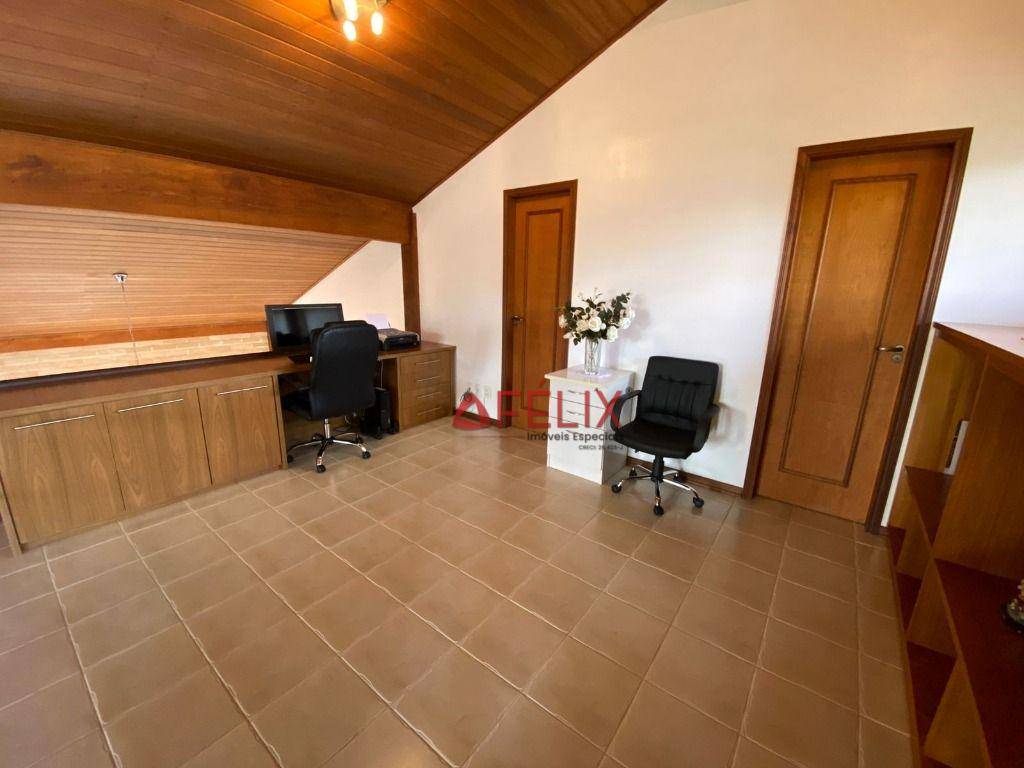 Casa de Condomínio à venda com 3 quartos, 310m² - Foto 5