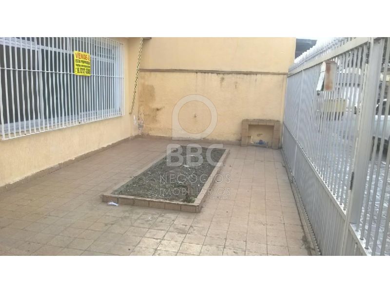 Casa à venda e aluguel com 3 quartos, 200m² - Foto 17