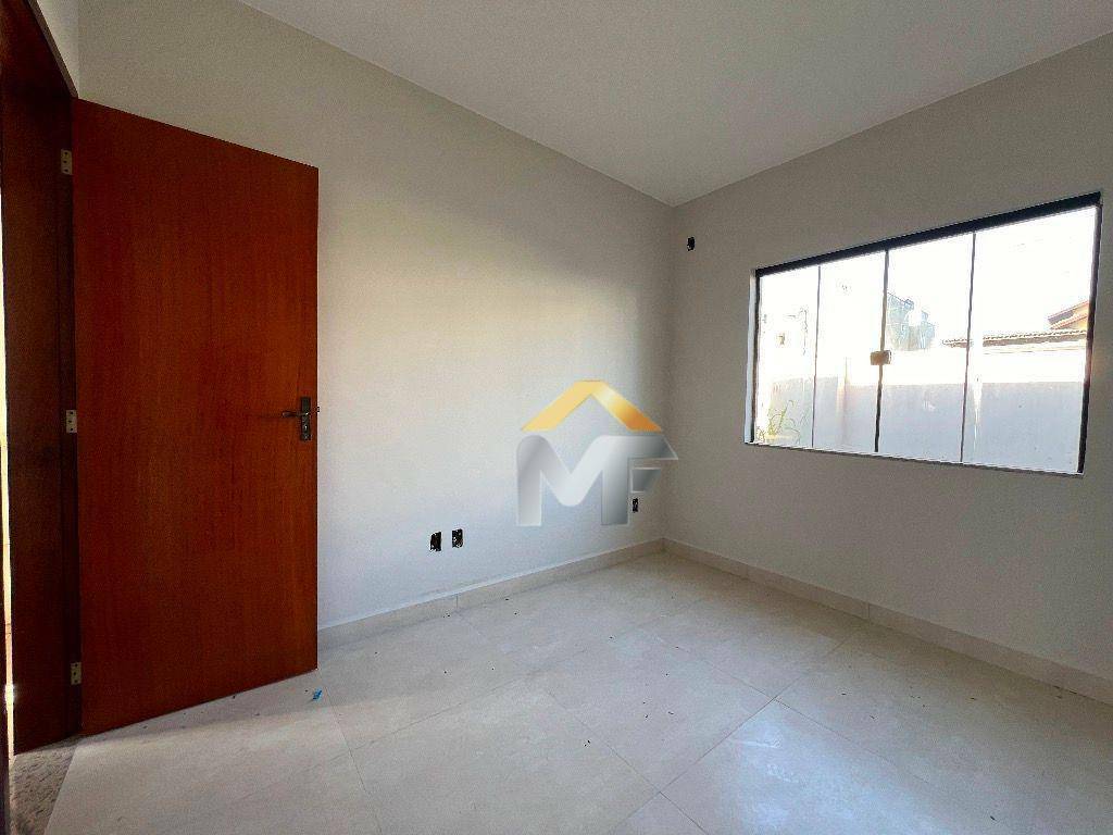 Casa à venda com 3 quartos, 79m² - Foto 6