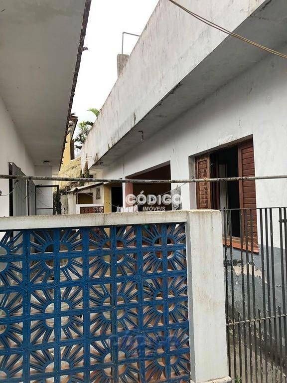 Casa à venda e aluguel com 4 quartos, 300m² - Foto 24